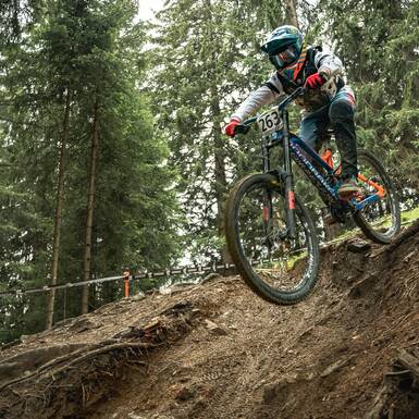 Downhill GlemmRide Bike Festival Saalbach | © Klaus Listl Downhill biker in Saalbach Hinterglemm | © Klaus Listl