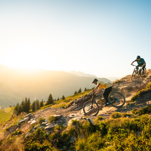 Bergstadl-Trail in Saalbach Hinterglemm | © Moritz Ablinger Mountain biking in the sunshine on the trails in Saalbach Hinterglemm | © Moritz Ablinger