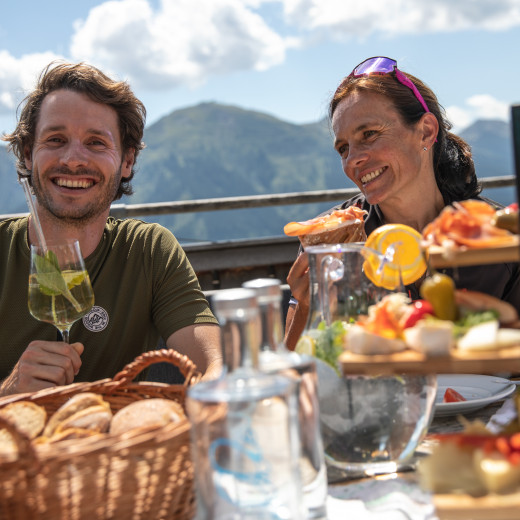 Stop at a hut in Saalbach | © Hansi Heckmair