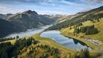 Hochalm Speicherteich in Hinterglemm | © saalbach.com/Daniel Roos