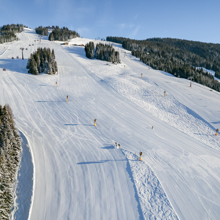 Luftaufnahme der Skipiste im Skicircus | © Andreas Putz