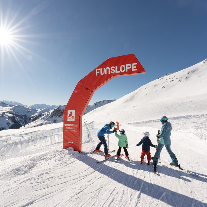 Familienurlaub im Skicircus Saalbach Hinterglemm Leogang Fieberbrunn | © Lukas Pilz