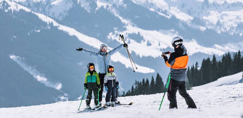 Familien Skiurlaub in Saalbach | © Mia Knoll