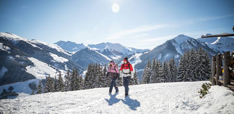 Schneeschuhwandern Saalbach | © Mirja Geh Schneeschuhwandern Saalbach | © Mirja Geh